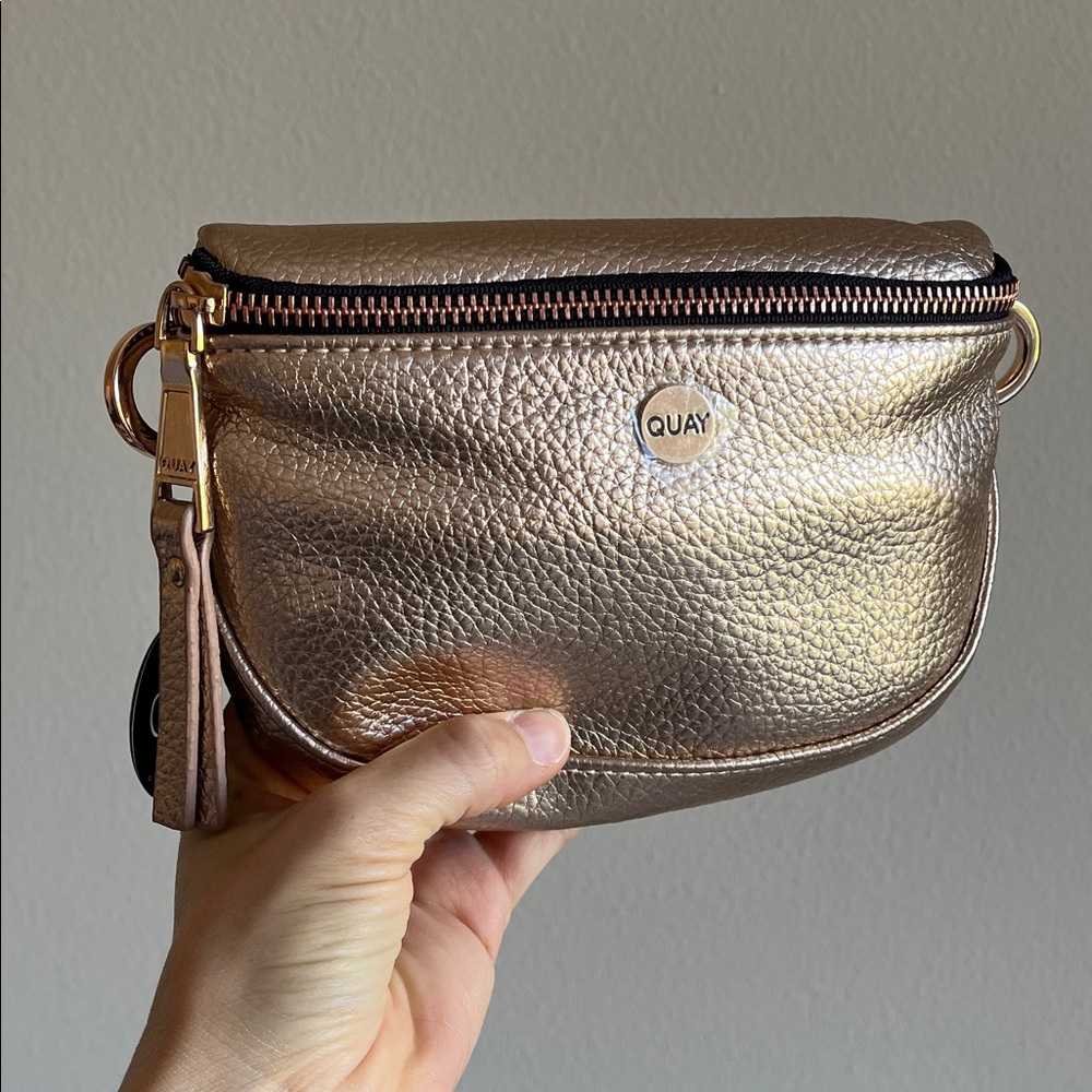 Quay Australia Rose Gold Bum Bag - Picture 2 of 10
